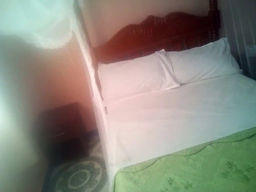 Famouse Guest House