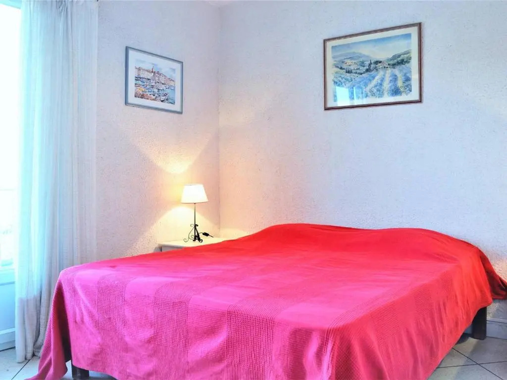 Appartement Le Lavandou, 3 pièces, 6 personnes - FR-1-251-374