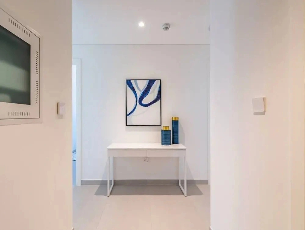 Dubai Creek Gem, Stylish Condo With Two Balconies