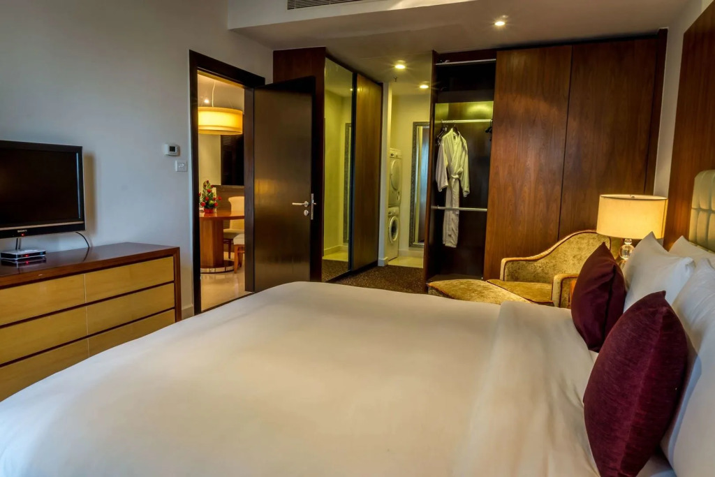 Oakwood Premier Prestige - UB City