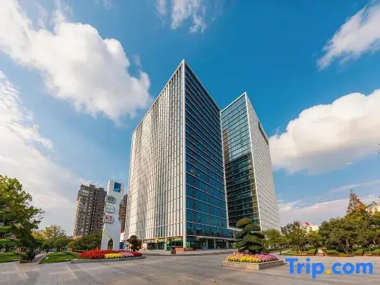 Lytown Hotel（Qingshan Campus of Wuhan University of Science and Technology）