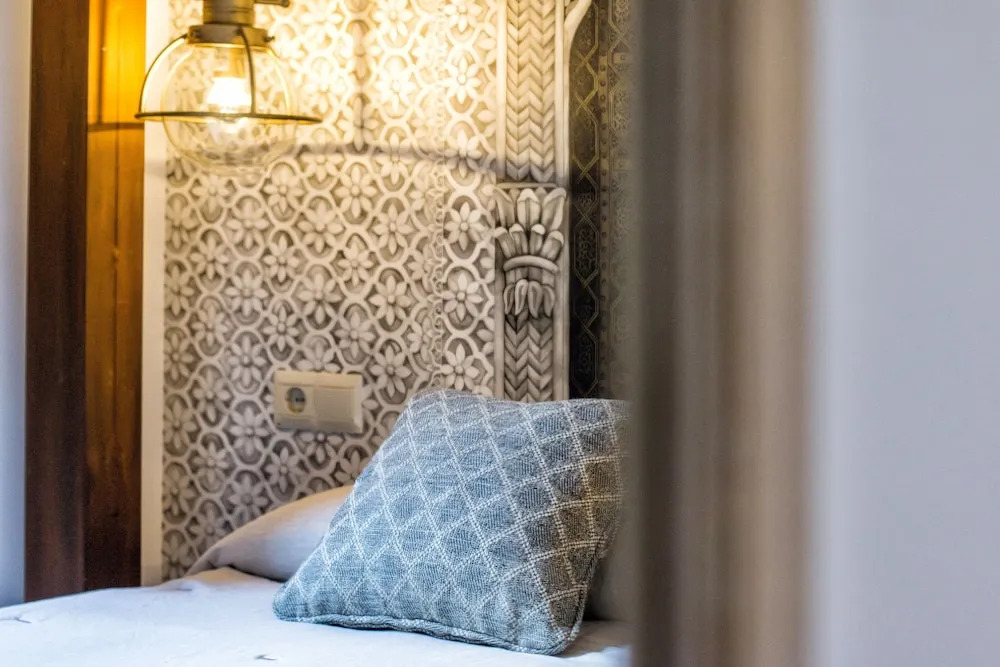 Alhambra Dreams - Luxury & Romantic