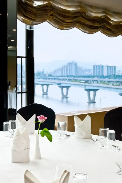 Hankang hotel