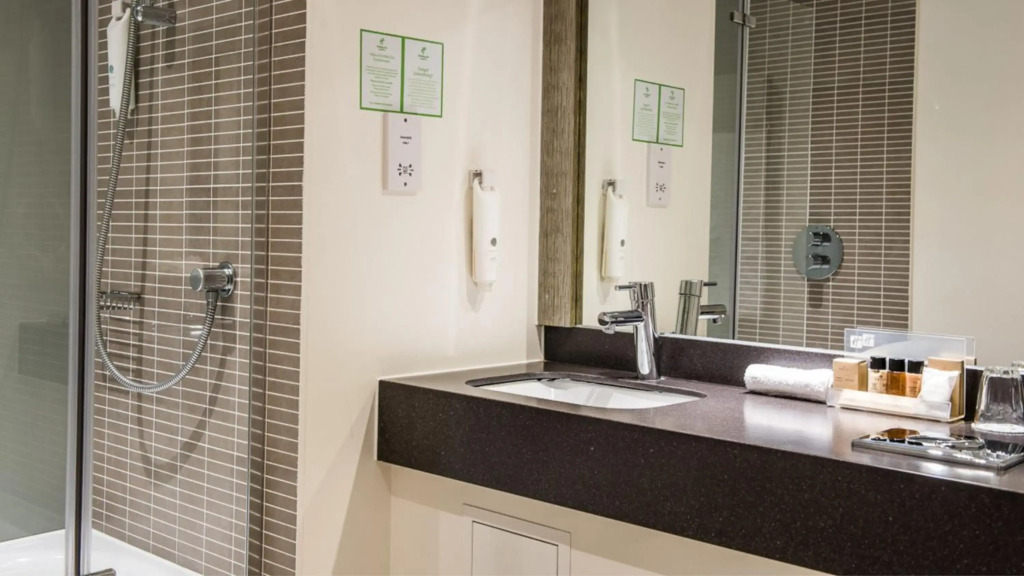 Holiday Inn Milton Keynes East M1 Junc 14 by IHG