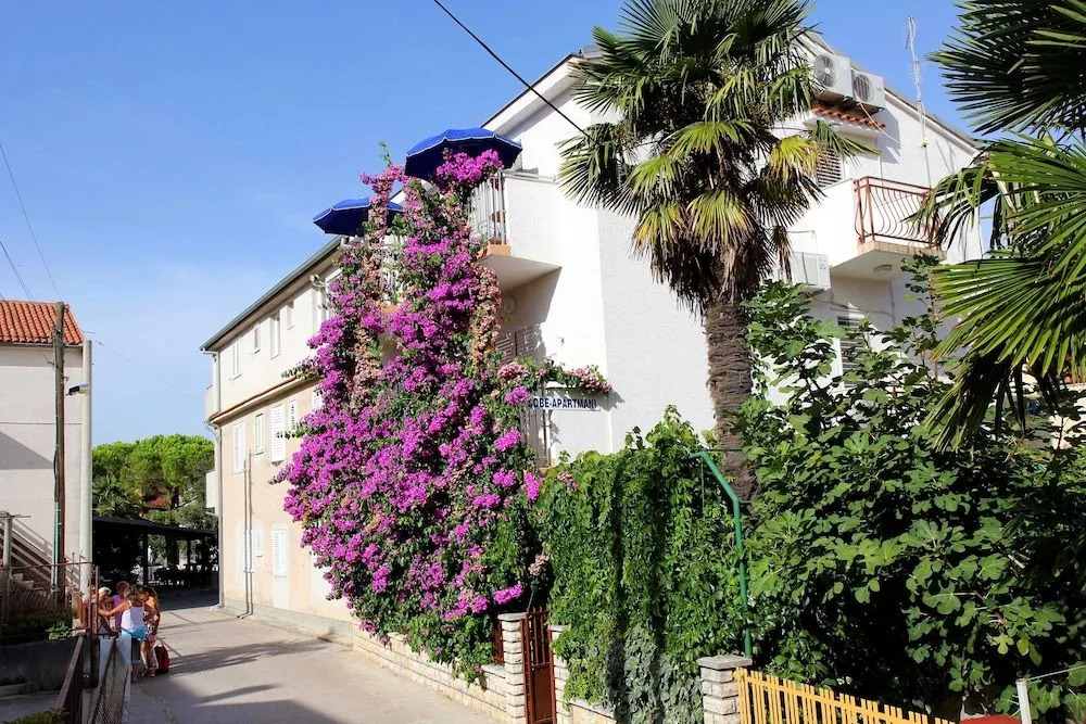 Apartments J&R Babara