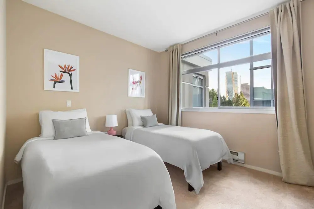 Bellevue Modern 2BD 2BA Apartment