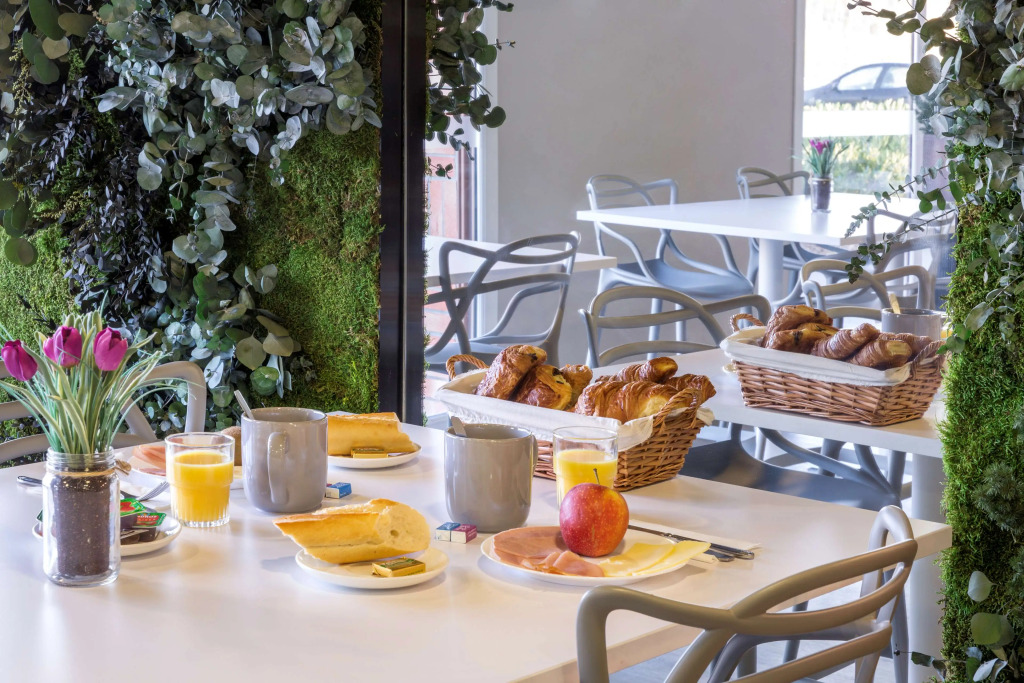 Sure Hotel by Best Western Saint-Amand-Les-Eaux
