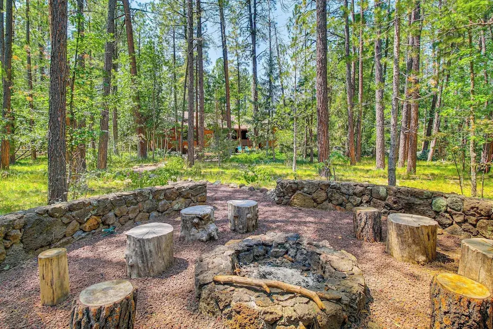Ski, Hike & Relax Fireside! Pinetop Family Retreat
