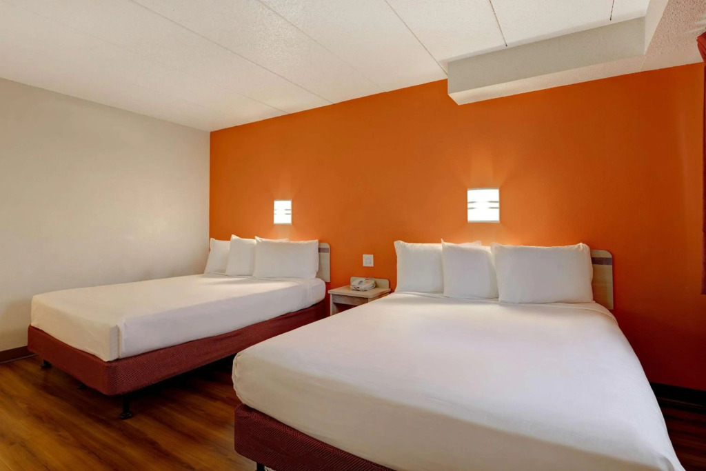 Motel 6-Lakeville, MN - South - Lakeville