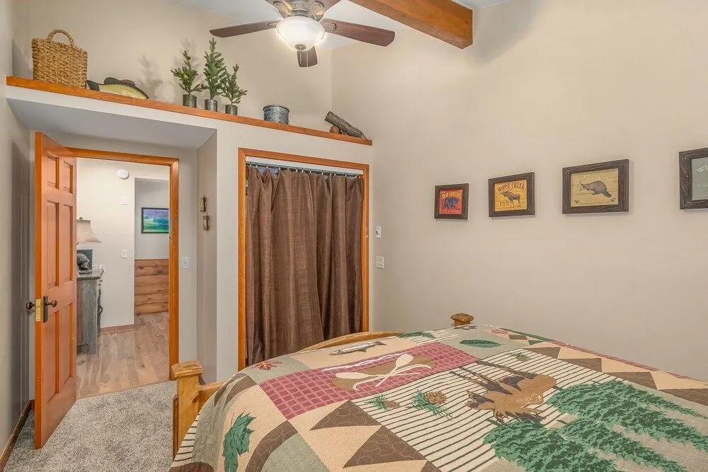 Lazy Elk Retreat - 3 Br Cabin