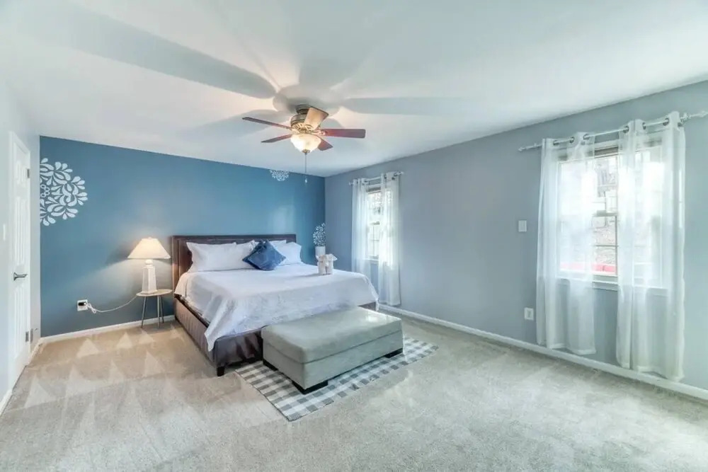 3BR Modern Home w Pool Sunroom National Harbor, Fort Washington