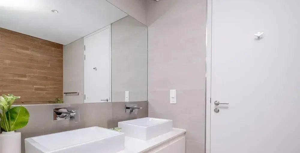 LUX The Bluewaters Island Suite 2