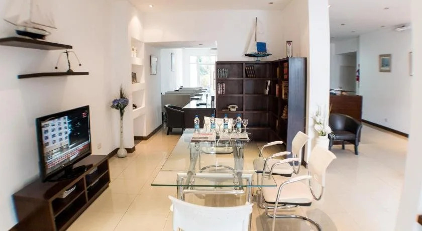 Nuñez Suites