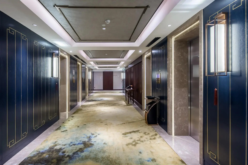 Rezen Dong Hotel (Baoding Passenger Transport Center Yuhua Road Branch)