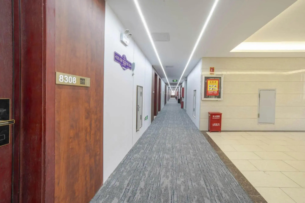 Ayile Holiday Hotel