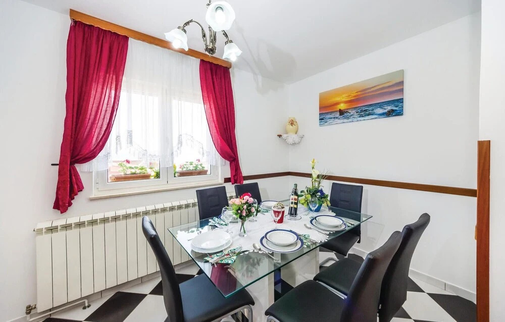 Nice Home in Maslenica With Wifi and 3 Bedrooms