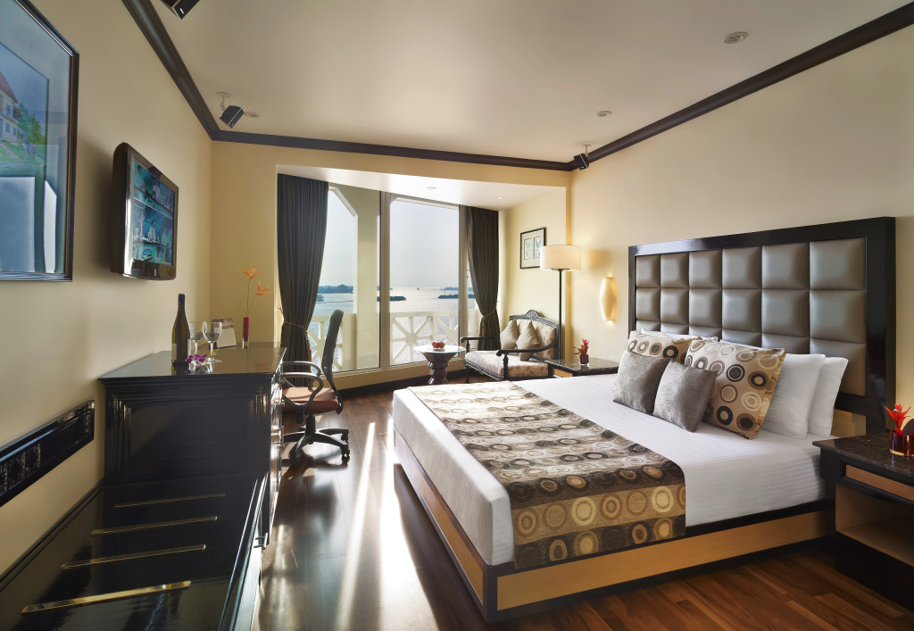 Vivanta Ernakulam, Marine Drive