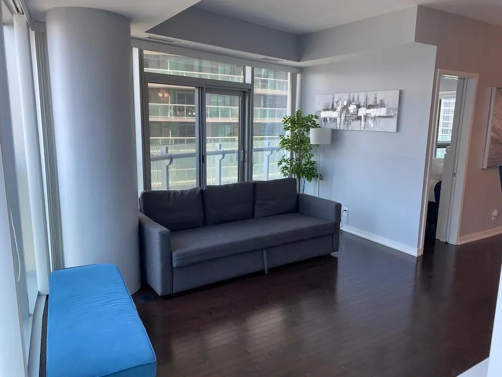City View Suites - Near CN Tower