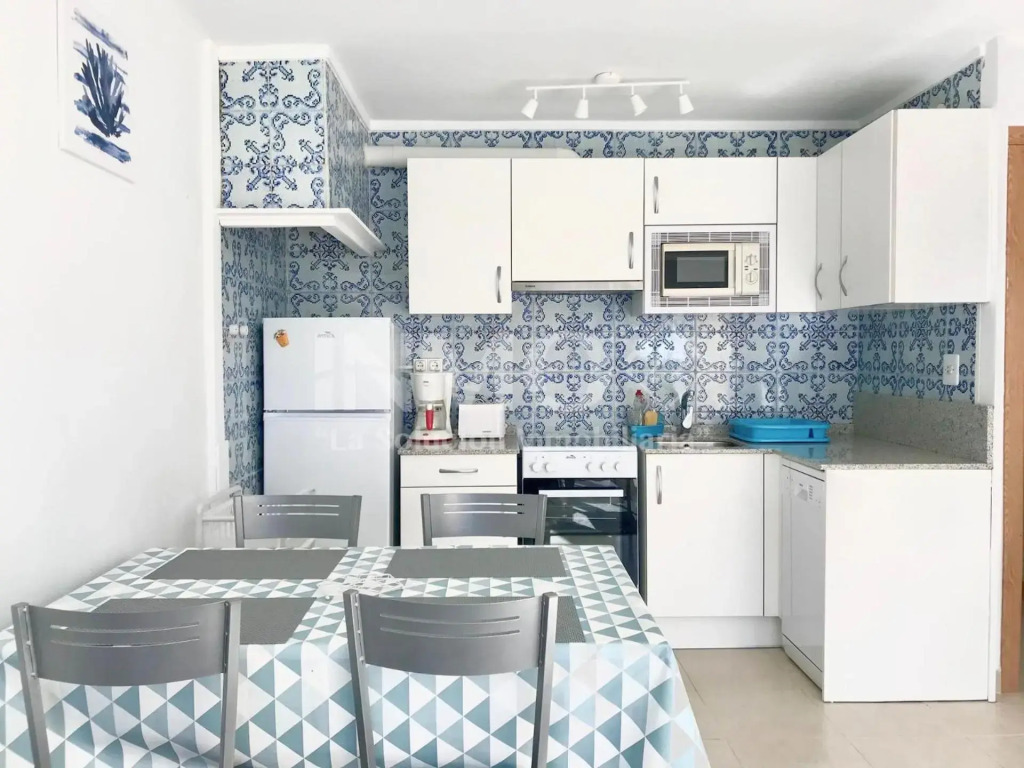Apartamento en primera linea de playa 100A - INMO22