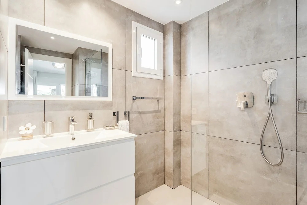 by RIVA - Stylish 2 Bedroom Luxury Apartment in Naranjos Puerto Banus