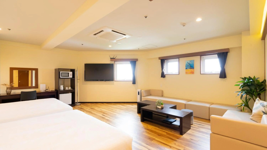 Rycom Crystal Hotel