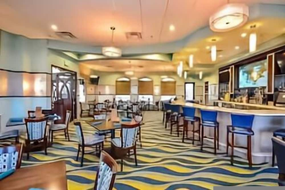 CG 1407 Rolling Fairway Rolling Skies Poolside Cinema Spa Near Disney