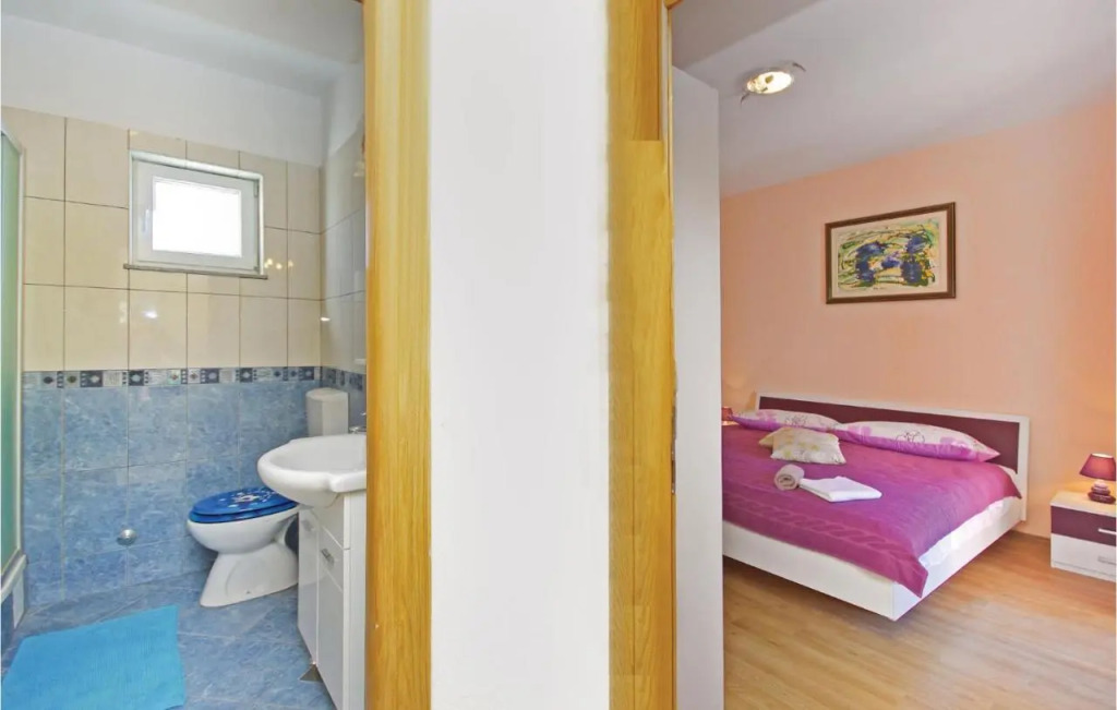 Holiday Home Kresevo with Fireplace 11