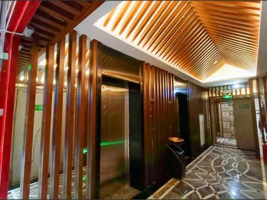 Middle East Hotel (Pingba Zhongshan Middle Road Branch)