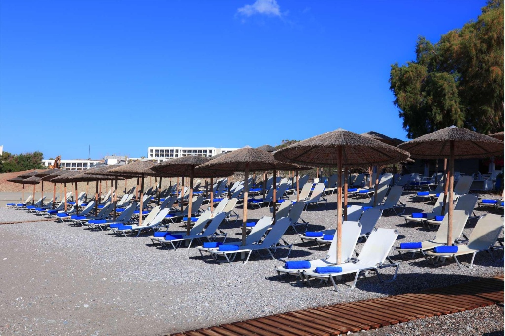 Kiotari Miraluna Beach Resort