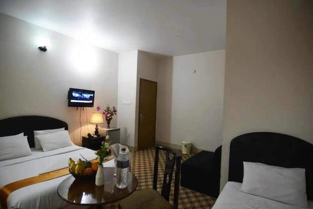 Hotel Holiday Xpress