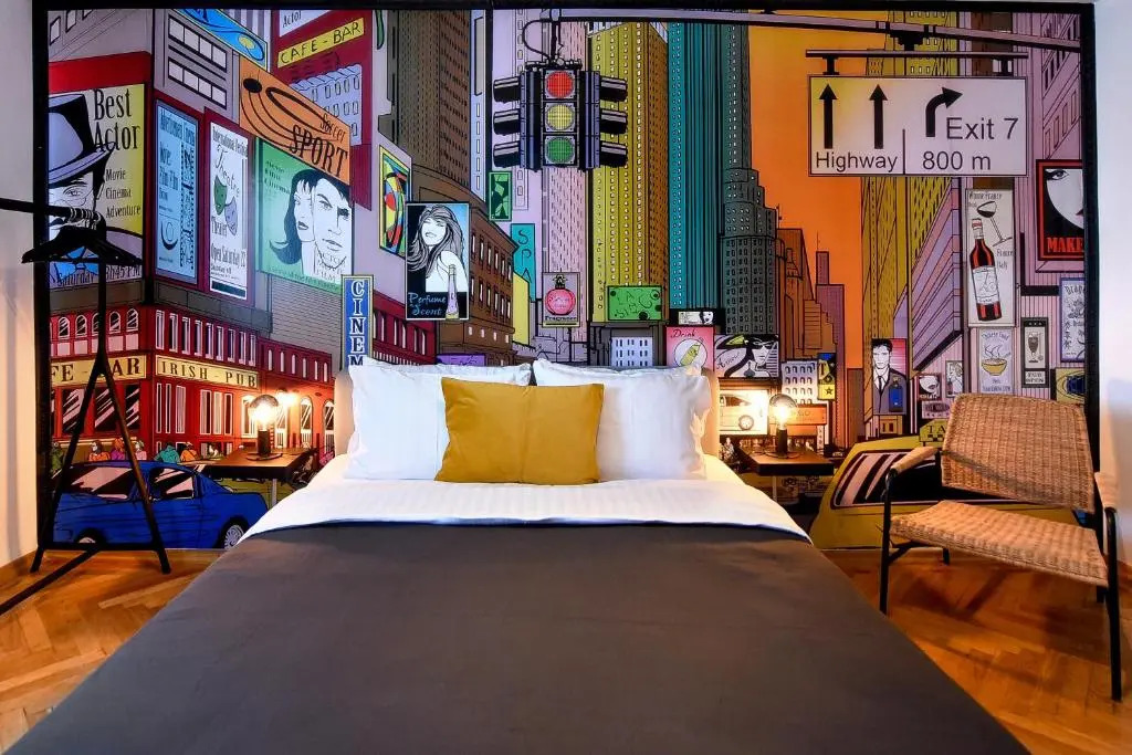 THE POP ART Experience Central Studio - Homey Residence