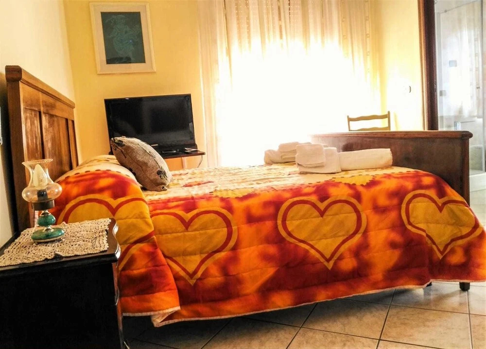 Il Tuo Letto Sullo Stretto