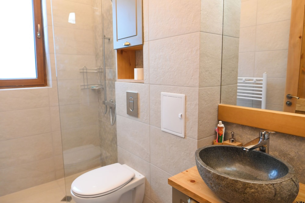 Villa Letizia & Raphael w Jacuzzi near Pirin Golf Resort