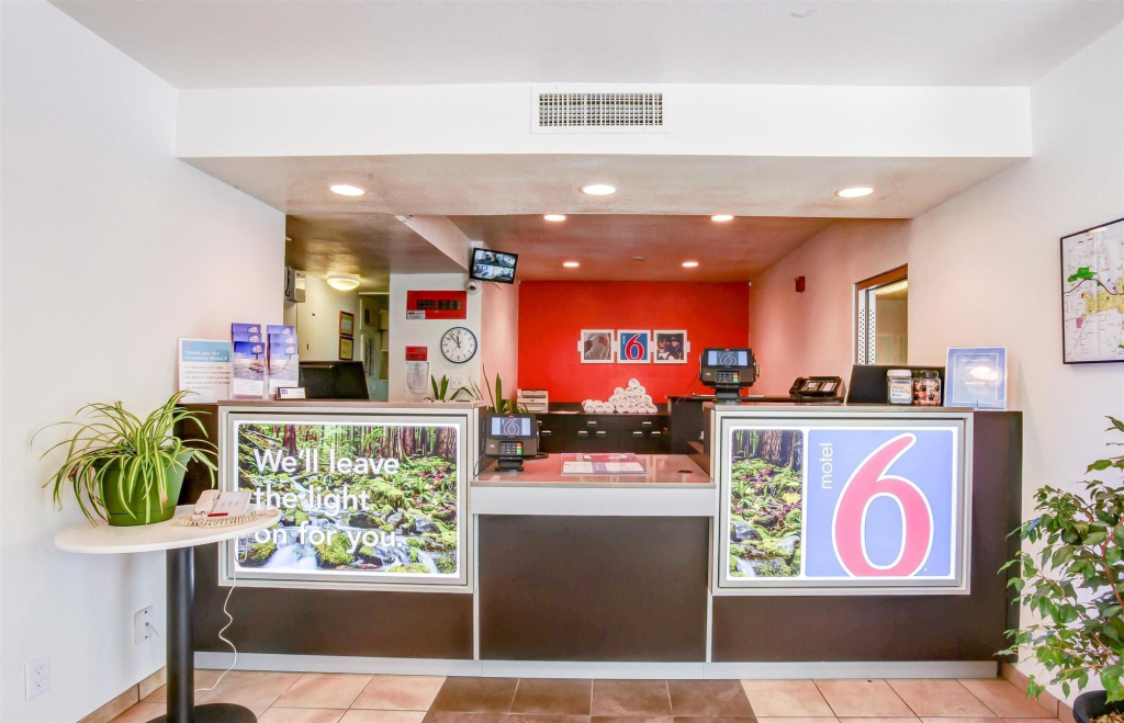 Motel 6-Grants Pass, OR