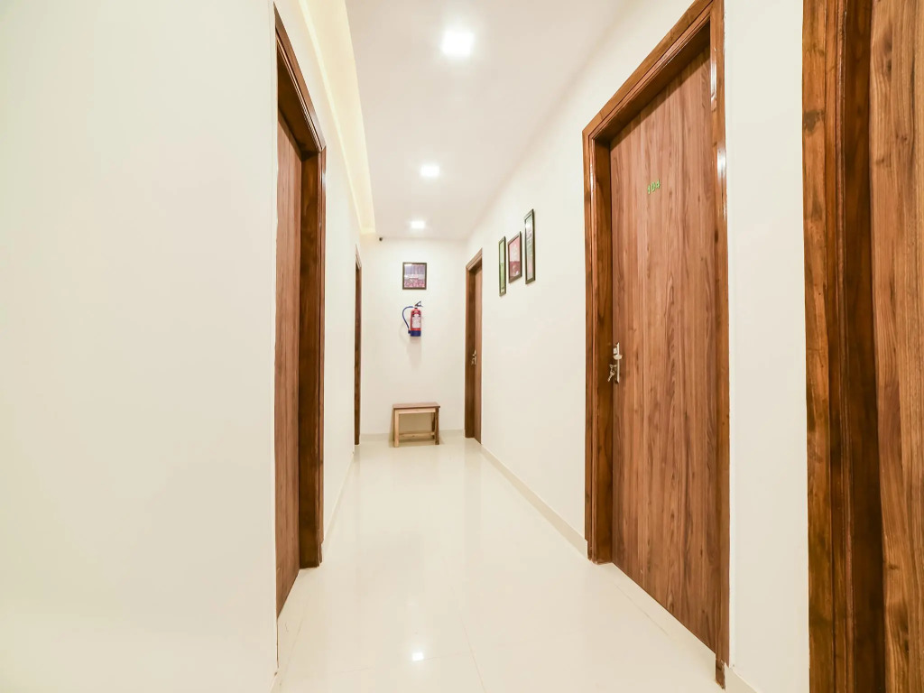 OYO Flagship 49858 Comfort Inn