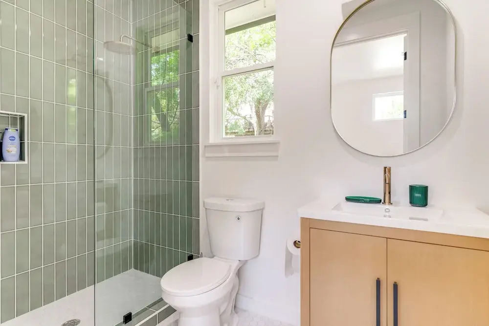 Near Restaurants & Parks: Home 3 Mi to Dtwn Austin