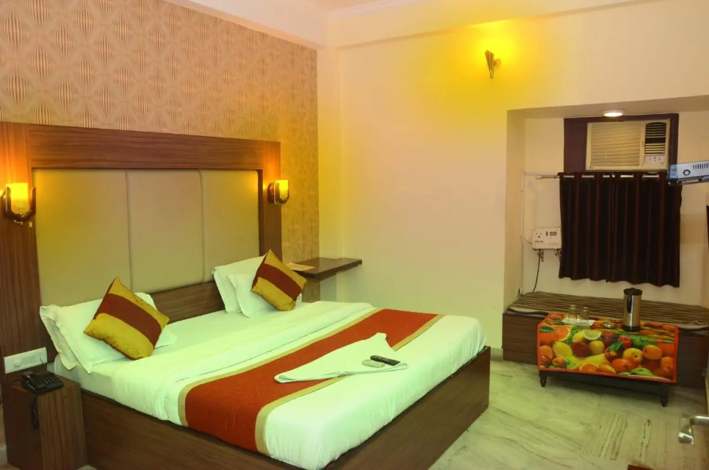 Hotel Golden Leaf