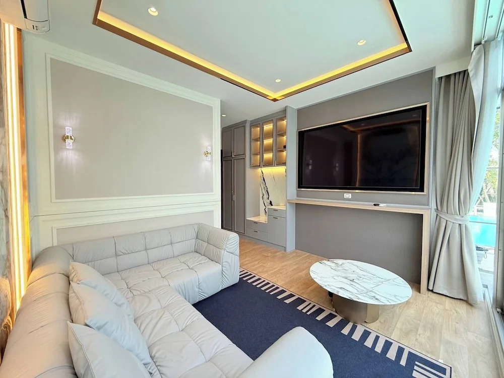 Luxury House Near Suvarnabhumi Airport