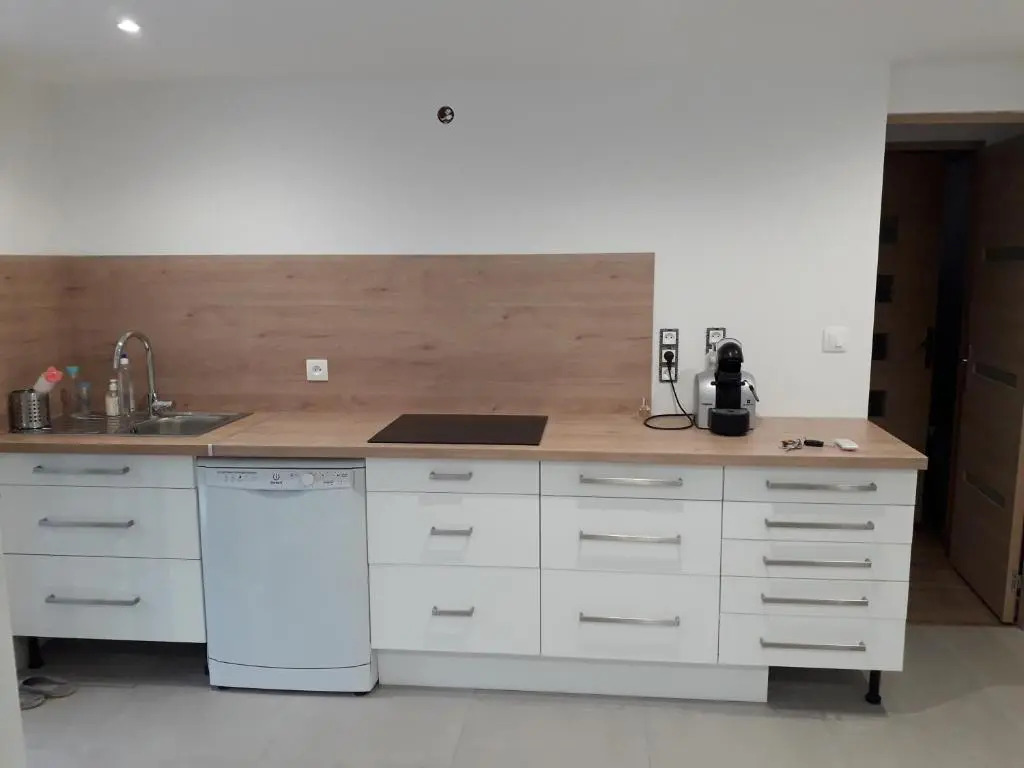 Appartement 6 Pers avec 2 Chambres cour et jardinet privatifs