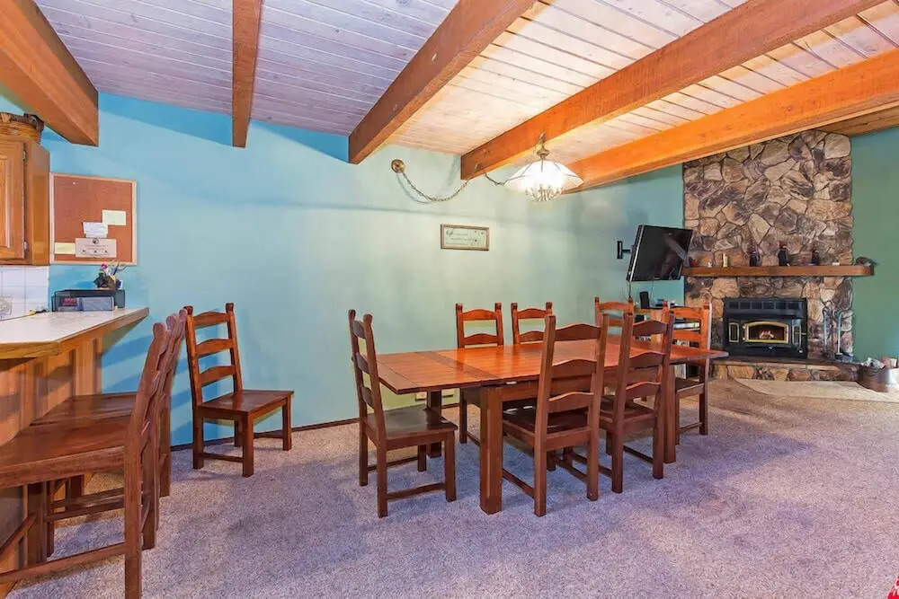 Winterset #18 - Shared Pool & Near Skiing!