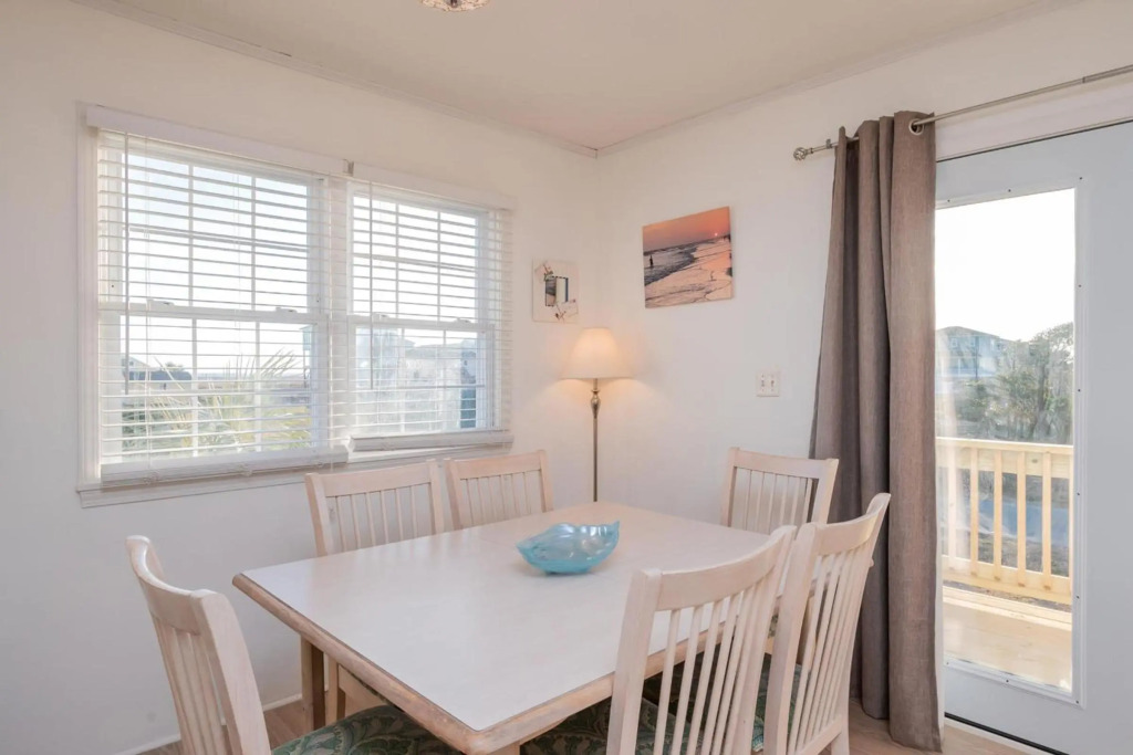 Splendid Days by Oak Island Accommodations
