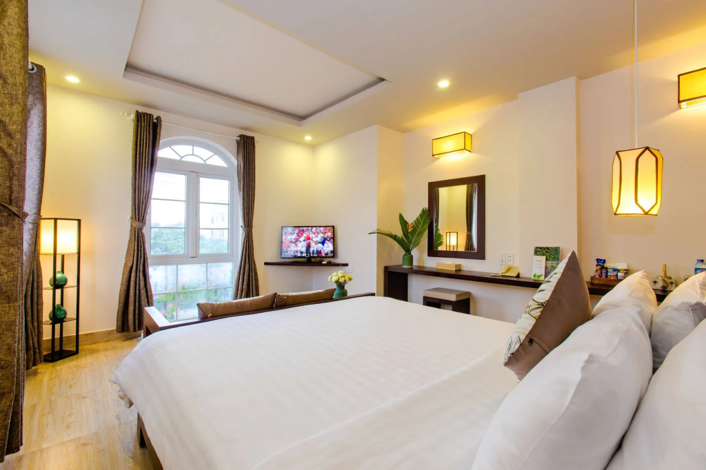 Vaia Hoi An Boutique Hotel