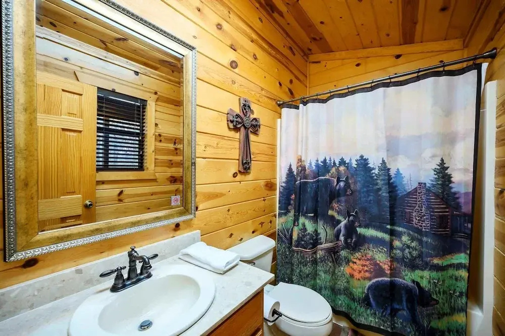 Lost Key  Cabin Stay for 8