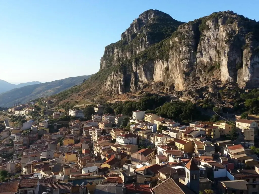 Fontana Seri