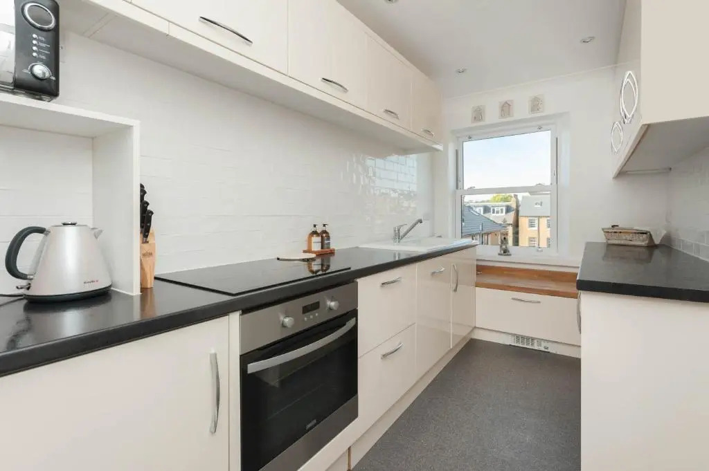 Luxury Two Bedroom Apartment with Fantastic Panoramic Sea Views