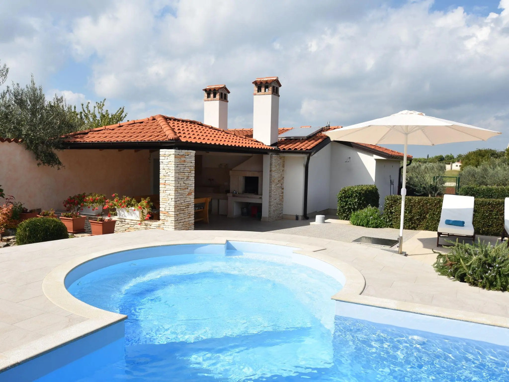Luxurious Villa in Lavanda in Kanfanar