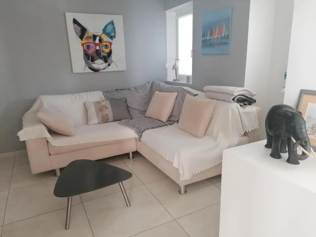Jolie individuelle wifi climatisée au cœur de la Provence à 40 km Verdon et de Ste Maxime