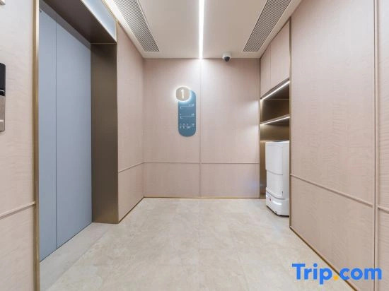 HanTing Hotel (Shanghai Tongji University Quyang Road Subway Station)