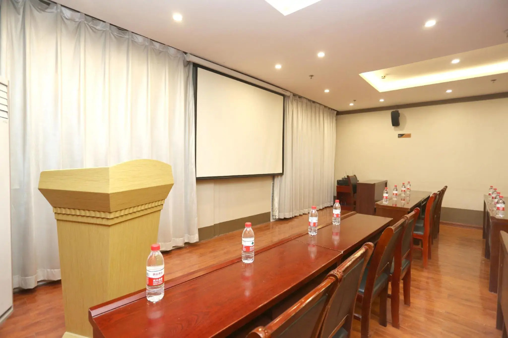GreenTree Inn TaiYuan Yingze District JianShe S Road Changfeng Street