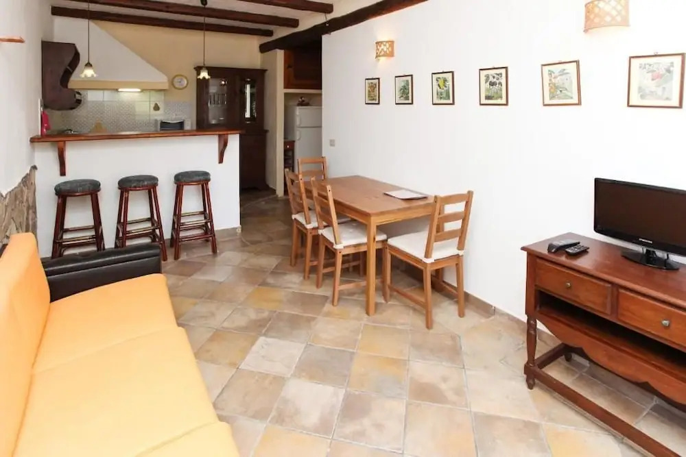 Villa Eleanto